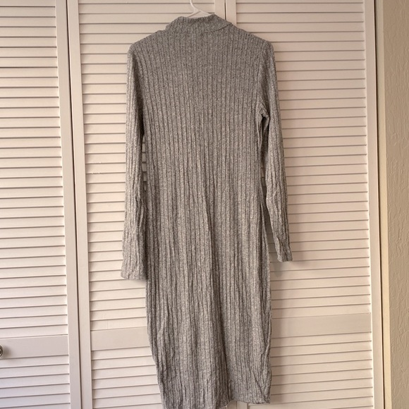 Maxi Soft Lounge Gray Ribbed Dress - Picture 3 of 6